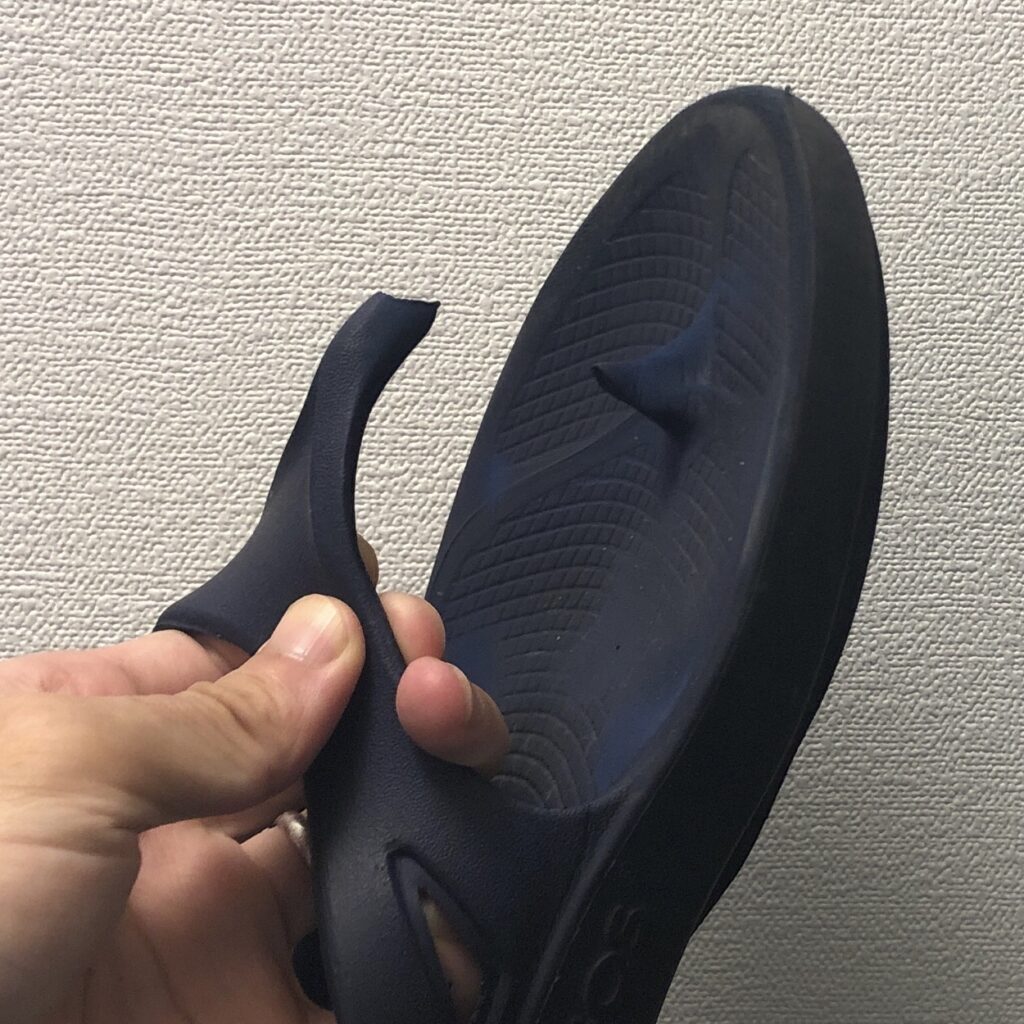 鼻緒がバッツーン