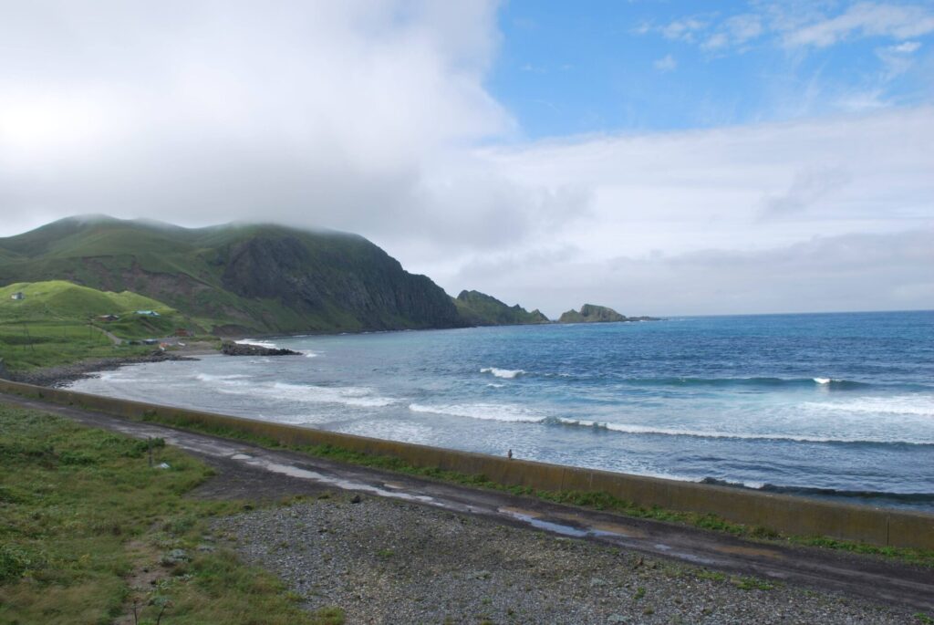 礼文島 ゴロタ岬へ向かう道