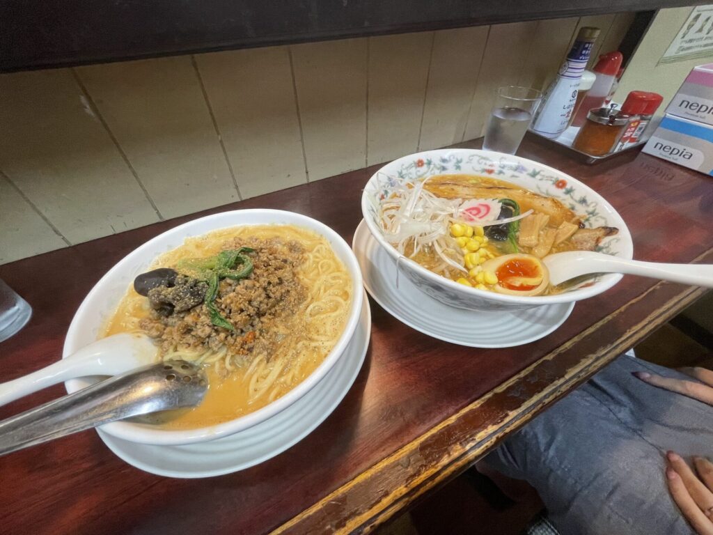 担々麺と八っちゃんラーメン味噌