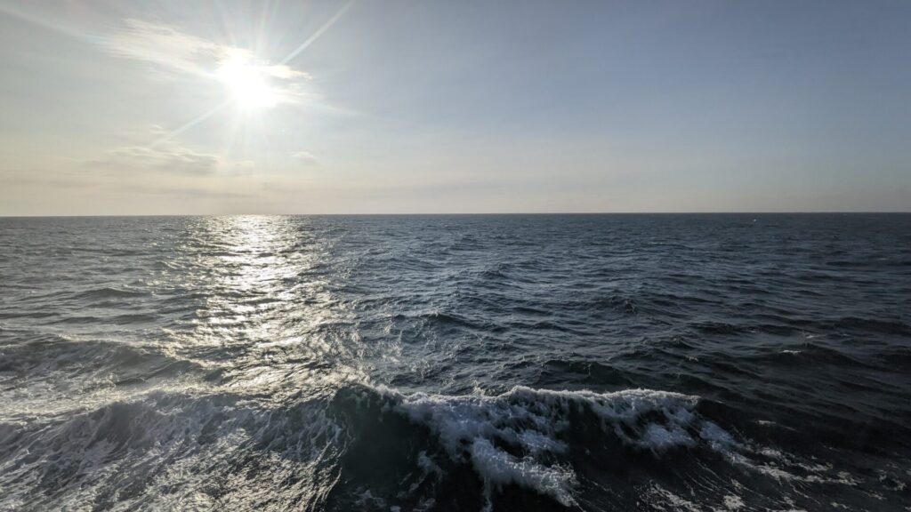 稚内から利尻島へ向かうフェリー