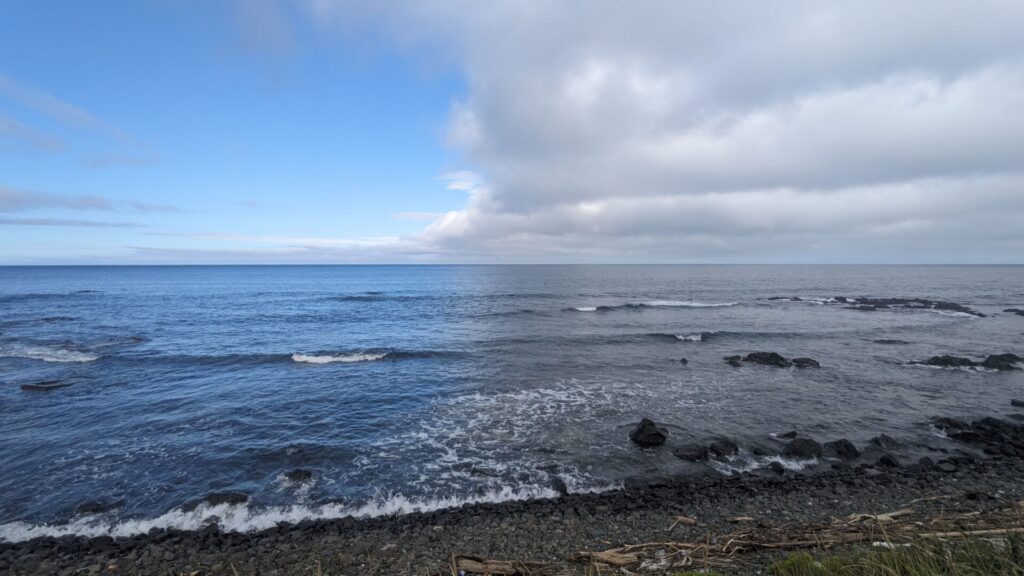 礼文島 晴れと曇りの境界線