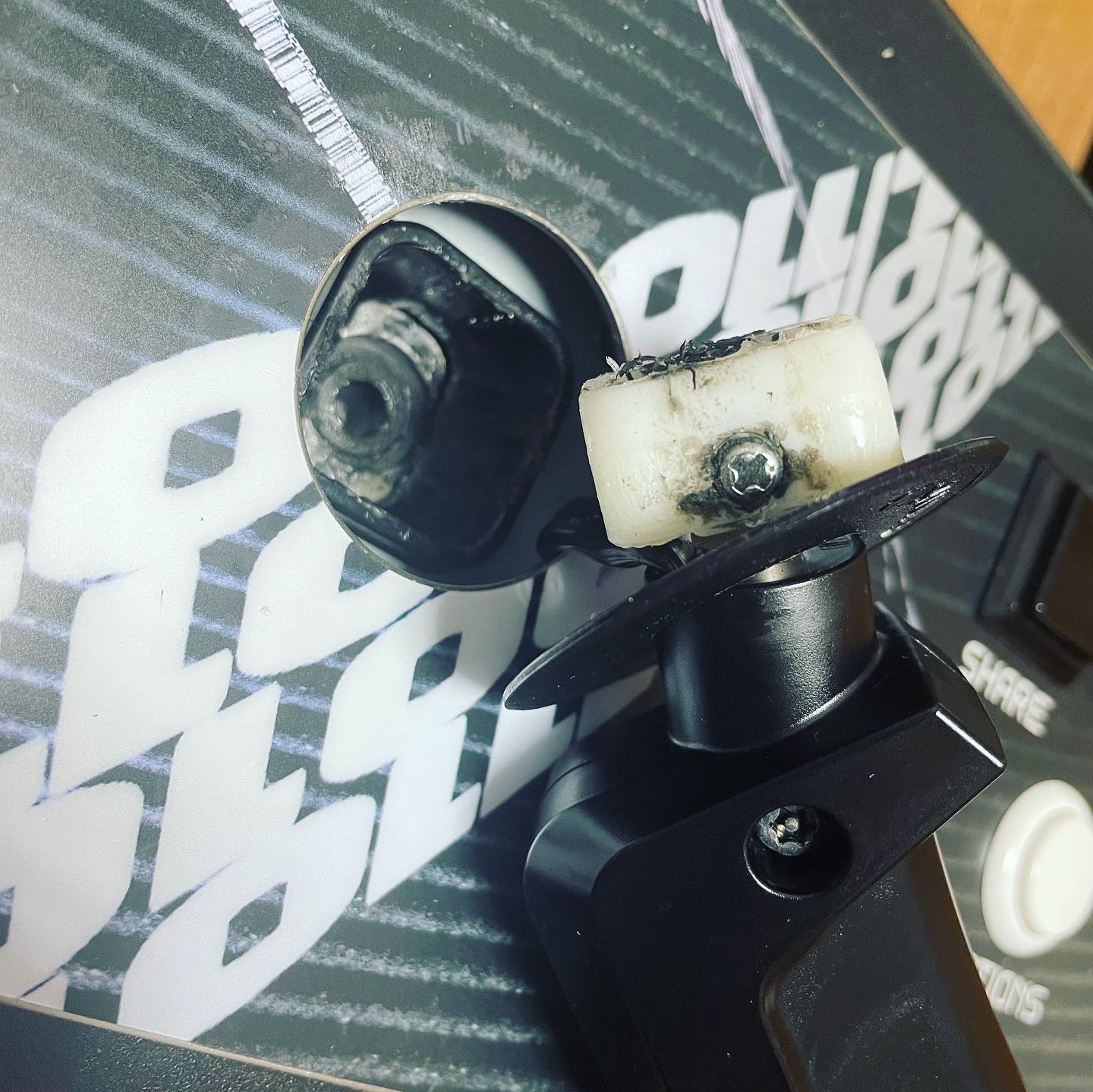 ツインスティックが折れた