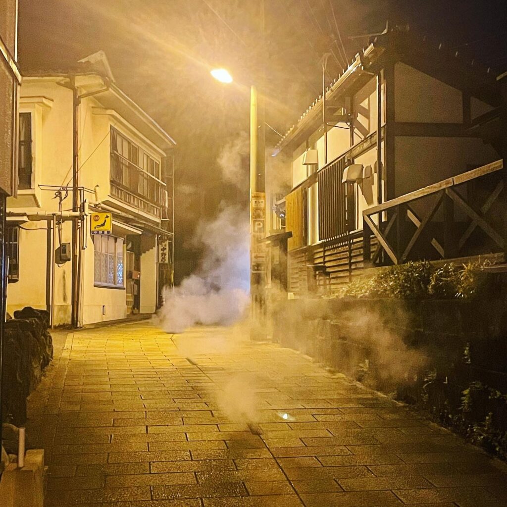 別府の湯けむり