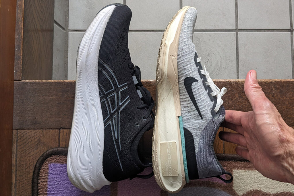 ゲルニンバス26 インヴィンシブル3 厚さ比較