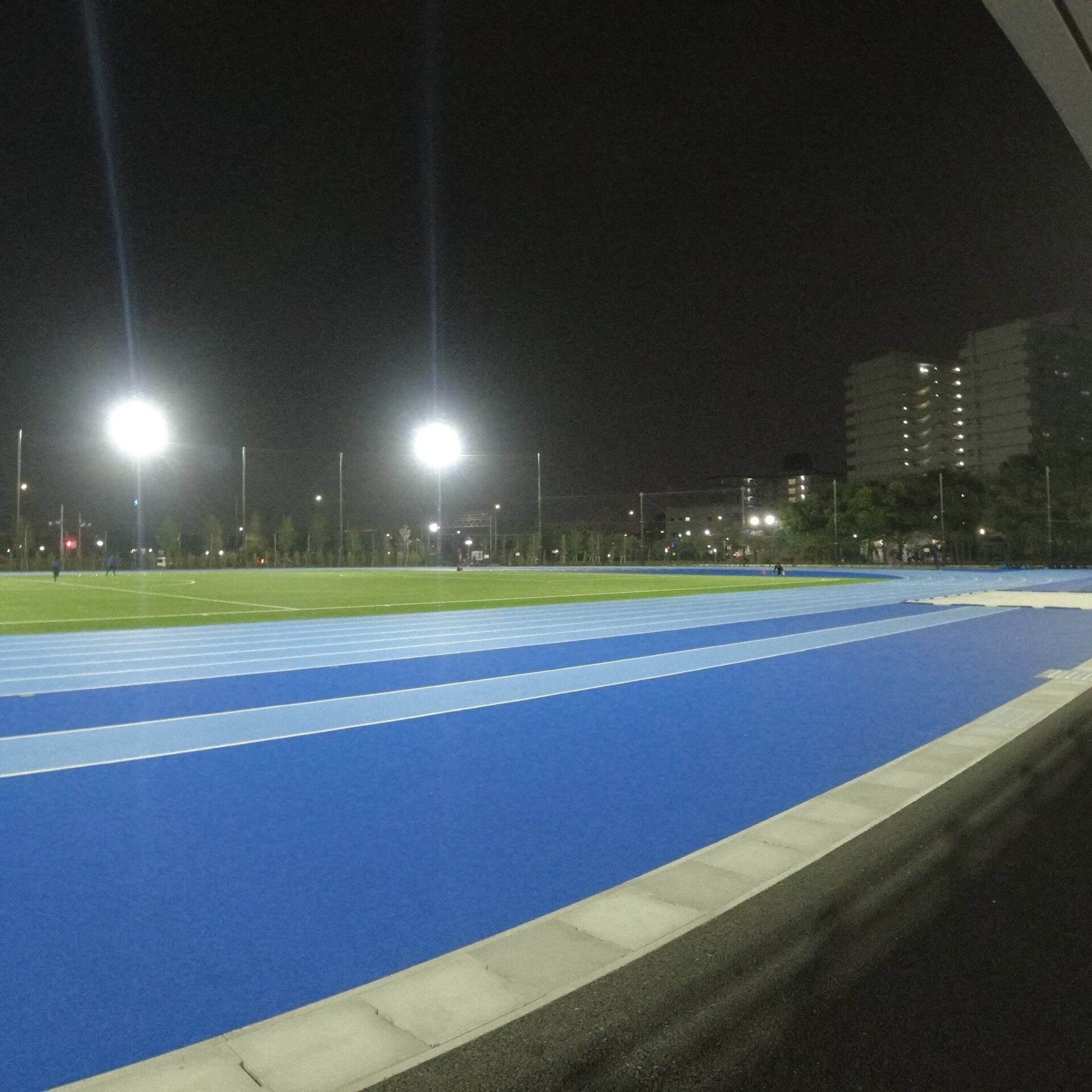 300mトラック。写真じゃわかりづらいけどやっぱり少し小さい​